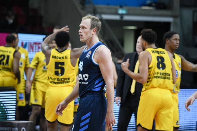 Luke Sikma (ALBA Berlin) ist unzudrieden, GER, MHP Riesen Ludwigsburg vs. ALBA Berlin, 08.12.2020, 6. Spieltag easycredit Basketball Bundesliga, Spielzeit 2020 2021. GER, MHP Riesen Ludwigsburg vs. ALBA Berlin, 08.12.2020, 6. Spieltag easycredit Basketball Bundesliga, Spielzeit 2020 2021. Ludwigsburg Copyright: xEibnerxPressefoto MichaelxMemmlerx EP_MMR