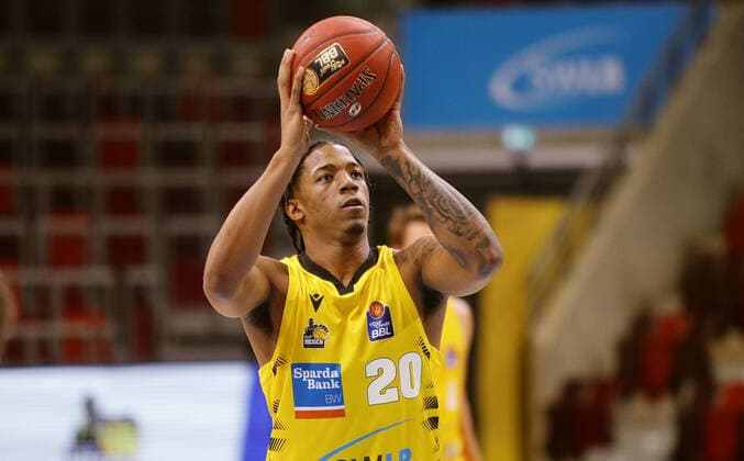 Ludwigsburg , Basketball easyCredit BBL Bundesliga , MHP RIESEN Ludwigsburg vs. Alba Berlin , Desi Rodriguez ( Riesen )