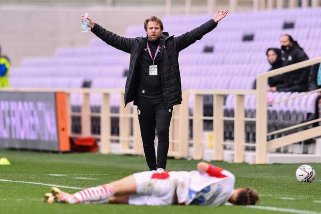 Michal Kolomaznik (Head Coach Slavia Praga) during Fiorentina Femminile vs Slavia Praga, UEFA Champions League Women football match in florence, Italy, December 10 2020  Copyright: xLM LisaxGuglielmix xIPAx xLivexMediax 0