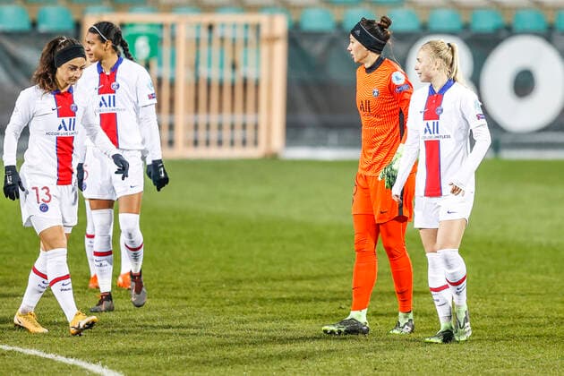 10.12.2020 LECZNA, POLSKA ( LECZNA, POLAND) PILKA NOZNA KOBIET (WOMEN S FOOTBALL) UEFA LIGA MISTRZOW KOBIET 2020 2021 ( UEFA WOMEN S CHAMPIONS LEAGUE 202 2021 ), 1 16 FINALU ( ROUND OF 32) MECZ (GAME) GKS GORNIK LECZNA - PARIS SAINT GERMAIN NZ SARA DABRITZ, CHRISTIANE ENDLER, PAULINA DUDEK - PSG FOTO LUKASZ GROCHALA CYFRASPORT NEWSPIX.PL --- Newspix.pl  20201210CSLG0009