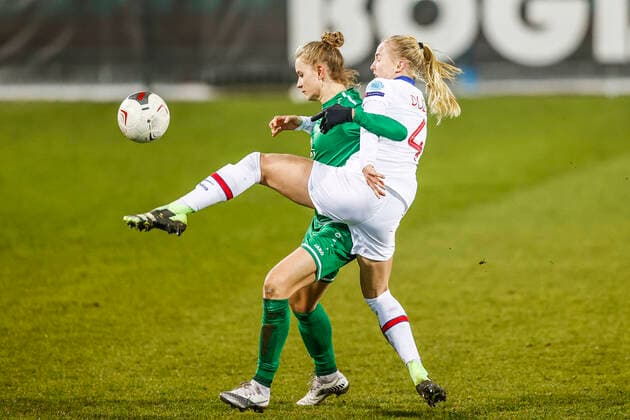 10.12.2020 LECZNA, POLSKA ( LECZNA, POLAND) PILKA NOZNA KOBIET (WOMEN S FOOTBALL) UEFA LIGA MISTRZOW KOBIET 2020 2021 ( UEFA WOMEN S CHAMPIONS LEAGUE 202 2021 ), 1 16 FINALU ( ROUND OF 32) MECZ (GAME) GKS GORNIK LECZNA - PARIS SAINT GERMAIN NZ NIKOLA KARCZEWSKA, PAULINA DUDEK FOTO LUKASZ GROCHALA CYFRASPORT NEWSPIX.PL --- Newspix.pl  20201210CSLG0012