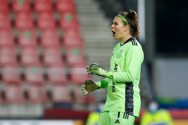 AMSTERDAM , 10-12-2020 , Sportpark de Toekomst , Dutch football , Champions League , season 2020 2021. Ajax goalkeeper Lize Kop during the match Ajax vs Bayern Munchen women Ajax - Bayern Munchen women  Copyright: ToonxDompeling