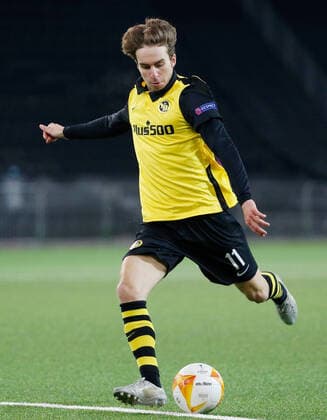 Foto Manuel Geisser 10.12.2020 Bern : Stadion Wankdorf Bern Saison 2020 2021 Herren Fussball UEFA Europa League BSC Young Boys Bern - CFR Cluj Gianluca Gaudino (Young Boys)