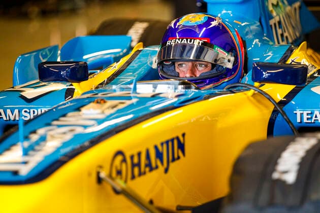 Motorsports: FIA Formula One World Championship, WM, Weltmeisterschaft 2020, Grand Prix of Abu Dhabi, Fernando Alonso (ESP) drives his former Renault R25 of 2005 Abu Dhabi United Arab Emirates