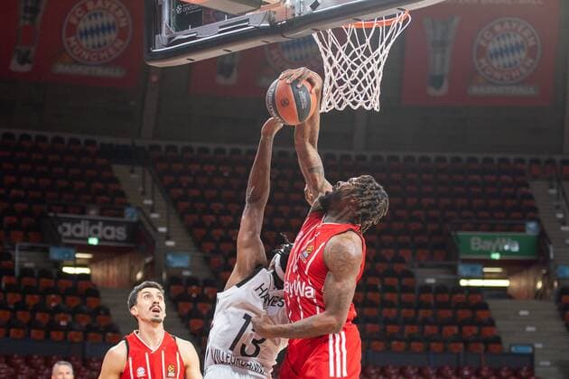 Kevarrius Hayes 13 (Asvel Lyon Villeurbanne), Jalen Reynolds 8 (FC Bayern), FC Bayern Basketball vs. Asvel Villeurbanne, Basketball, Euroleague, 11.12.2020 Muenchen Bayern Deutschland
