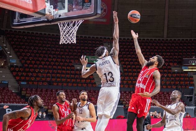 Kevarrius Hayes 13 (Asvel Lyon Villeurbanne), D. Seeley 4 (FC Bayern), FC Bayern Basketball vs. Asvel Villeurbanne, Basketball, Euroleague, 11.12.2020 Muenchen Bayern Deutschland