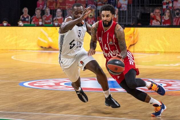 Charls Lombahe-Kahudi 5 (Asvel Lyon Villeurbanne), D. Seeley 4 (FC Bayern), FC Bayern Basketball vs. Asvel Villeurbanne, Basketball, Euroleague, 11.12.2020 Muenchen Bayern Deutschland