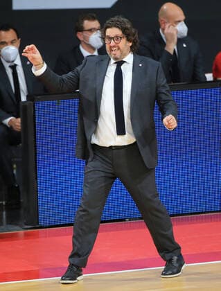 11.12.2020, EuroLeague, FC Bayern Basketball vs Villeurbanne, Audi Dome, im Bild: Trainer Andrea Trinchieri (FCB Basketball)