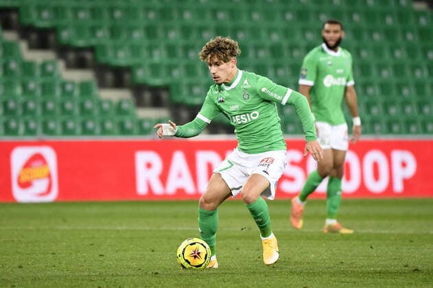 17 ADIL AOUCHICHE (ASSE) FOOTBALL : Saint Etienne vs Angers - Ligue 1 Uber Eats - 11 12 2020 FEP Panoramic 