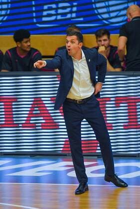 GER, Basketball, RASTA Vechta vs Telekom Baskets Bonn 11.12.2020, RASTA Dome, Vechta, GER, easy Credit-BBL, RASTA Vechta vs Telekom Baskets Bonn, im Bild in Aktion Igor JOVOVIC (Telekom Baskets Bonn Headcoach )