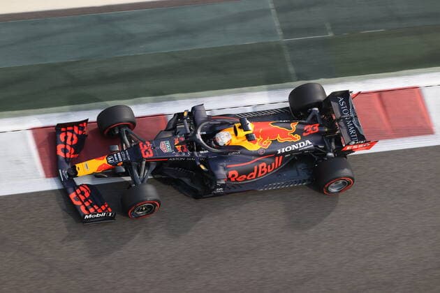 Motorsports: FIA Formula One World Championship, WM, Weltmeisterschaft 2020, Grand Prix of Abu Dhabi, 33 Max Verstappen (NLD, Aston Martin Red Bull Racing), Abu Dhabi United Arab Emirates