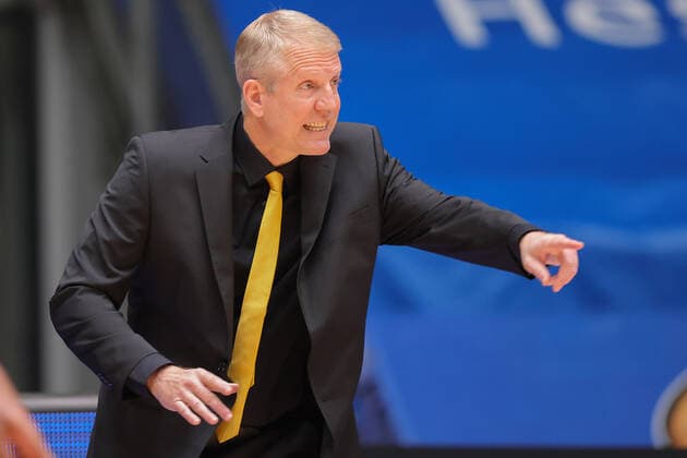 Fraport Skyliners - MHP RIESEN Ludwigsburg, easyCredit BBL Headcoach John Patrick (Ludwigsburg). Basketball-Spiel der easyCredit BBL zwischen den Fraport Skyliners und den MHP RIESEN Ludwigsburg am 12. Dezember 2020 in der Fraport-Arena in Frankfurt am Main., Frankfurt am Main Hessen Deutschland Fraport-Arena