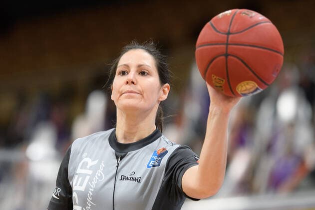 BG Göttingen - Syntainics MBC 12.12.2020, Basketball-Bundesliga easyCredit-BBL, Saison 2020 2021, Hauptrunde, 6. Spieltag, BG Göttingen - Syntainics MBC. Schiedsrichterin Danjana Rey. Göttingen Niedersachsen Deutschland