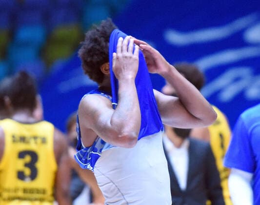 12.12.2020, xhbx, Basketball BBL Bundesliga, Frankfurt Skyliners - MHP Riesen Ludwigsburg emspor, v.l. Quantez Robertson (Fraport Skyliners Frankfurt) enttaeuscht, enttaeuscht schauend, dissapointed (DFL DFB REGULATIONS PROHIBIT ANY USE OF PHOTOGRAPHS as IMAGE SEQUENCES and or QUASI-VIDEO) Frankfurt am Main