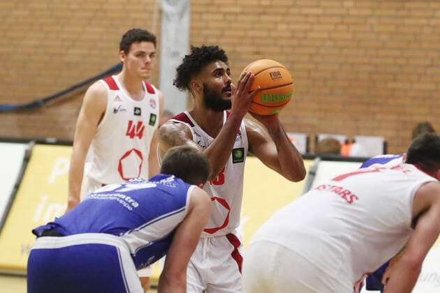 Rheinstars Köln vs. Eintracht Stahnsdorf Basketball BARMER 2. Basketball Bundesliga ProB Marco Porcher Jimenez (Rheinstars), 12.12.2020