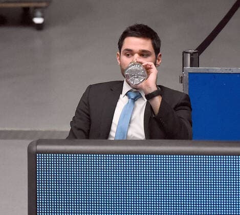 12.12.2020, xhbx, Basketball BBL Bundesliga, Frankfurt Skyliners - MHP Riesen Ludwigsburg emspor, v.l. Trainer Sebastian Gleim (Head Coach, Fraport Skyliners Frankfurt) (DFL DFB REGULATIONS PROHIBIT ANY USE OF PHOTOGRAPHS as IMAGE SEQUENCES and or QUASI-VIDEO) Frankfurt am Main