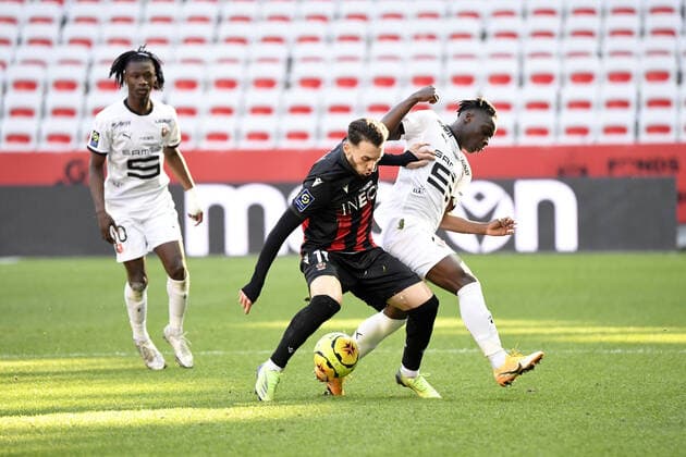 11 AMINE GOUIRI (NICE) - 18 JEREMY DOKU (REN) FOOTBALL : Nice vs Rennes - Ligue 1 Uber Eats - 13 12 2020 FEP Panoramic 