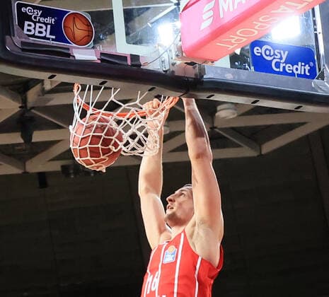 13.12.2020, BBL, FC Bayern Basketball vs Giessen 46ers, Audi Dome Muenchen, Basketball, im Bild: Paul Zipser (FCB Basketball)