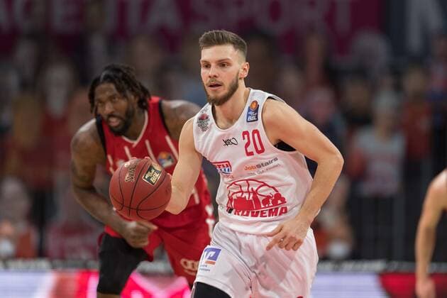 Basketball, BBL, 20201213, FC Bayern München - Giessen 46ers Im Bild Ferdinand ZYLKA (Giessen 46ers, 20) Dribbling Ball. München Audi Dome Bayern Deutschland Copyright: Passion2Press.dex xMarkusxFischerx