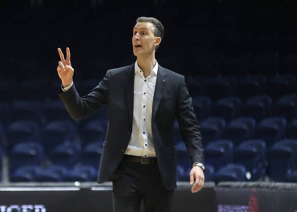 Headcoach Pete Strobl (Basketball Loewen Braunschweig)