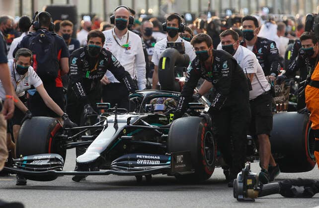 Motorsports: FIA Formula One World Championship, WM, Weltmeisterschaft 2020, Grand Prix of Abu Dhabi Motorsports: FIA Formula One World Championship 2020, Grand Prix of Abu Dhabi, 44 Lewis Hamilton (GBR, Mercedes-AMG Petronas Formula One Team),