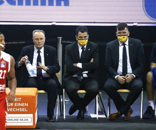GER, BBL, ALBA Berlin vs. Brose Bamberg 13.12.2020, Mercedes Benz Arena, Berlin, GER, BBL, ALBA Berlin vs. Brose Bamberg, im Bild Cheftrainer Aito Garcia Reneses (ALBA Berlin)