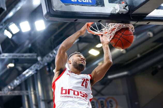 Kenneth Ogbe (Brose Bamberg, 25) Brose Bamberg - s.oliver Würzburg Wuerzburg - easyCredit-BBL - Basketball Bundesliga - Basketball Saison 2020 21 - 4. Spieltag, 16.12.2020 Bamberg, Brose Arena ASV-Autoren-Nummer: 4026335 Copyright: DanielxLöb