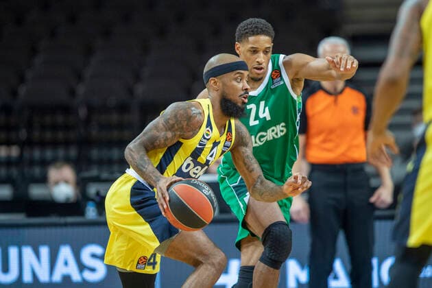 2020-12-17 Kaunas Lithuania. Basketball team Zalgiris Kaunas plays vs Fenerbahce Istanbul Euroleague game at Zalgiris arena in Kaunas on Thursday 17 of December 2020. 4 LORENZO BROWN, AUGUSTINE RUBIT. Kaunas Lithuania  Copyright: xKarolisxKavolelisx euroleague basketball