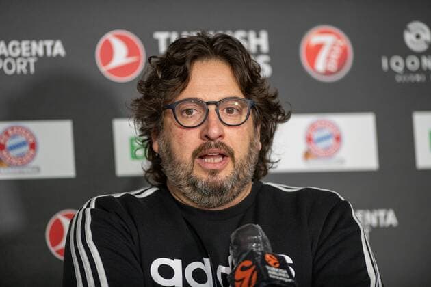 Head Coach Andrea Trinchieri (FC Bayern), FC Bayern Basketball vs. Baskonia Vitoria-Gasteiz, Basketball, Euroleague, 18.12.2020 Muenchen Bayern Deutschland
