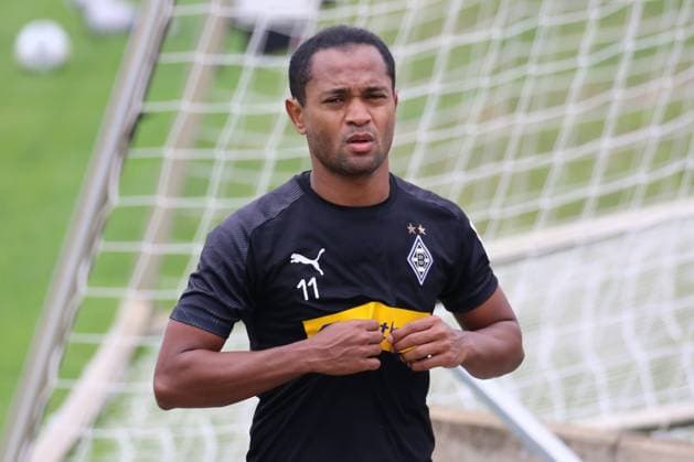 Moenchengladbach, Deutschland 06. August 2019: 1.BL - 19 20 - Bor. Moenchengladbach - Training - 06.08.2019 Raffael (BMG), Aktion Einzelbild DFL regulations prohibit any use of photographs as image sequences and or quasi-video. 1.BL - 19 20 - Bor. Moenchengladbach - Training - 06.08.2019