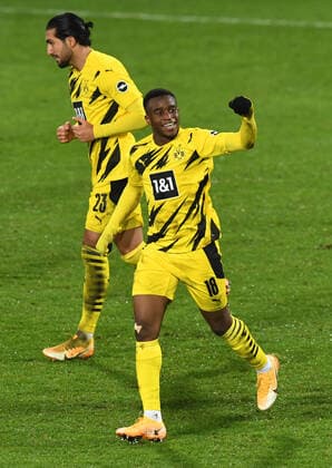Fussball, Herren, Saison 2020 2021, 1. Bundesliga (13. Spieltag), 1. FC Union Berlin - Borussia Dortmund, Youssoufa Moukoko (Borussia Dortmund), Jubel nach Tor zum 1:1, 18.12. 2020,