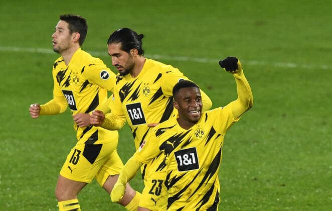 Fussball, Herren, Saison 2020 2021, 1. Bundesliga (13. Spieltag), 1. FC Union Berlin - Borussia Dortmund (2:1), Youssoufa Moukoko (Borussia Dortmund), Jubel nach Tor zum 1:1, 18.12. 2020,