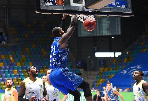 19.12.2020, xhbx, Basketball, BBL, Fraport Skyliners Frankfurt - medi Bayreuth, v.l. Kamari Murphy (Fraport Skyliners Frankfurt) (DFL DFB REGULATIONS PROHIBIT ANY USE OF PHOTOGRAPHS as IMAGE SEQUENCES and or QUASI-VIDEO) Offenbach am Main
