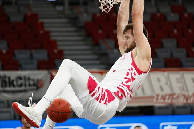 Deutschland, Bamberg, Brose Arena, 19.12.2020, emspor, emonline, despor, deonline, Brose Bamberg - Telekom Baskets Bonn, Basketball, BBL Bild: v. li. Leon Kratzer (Telekom Baskets Bonn) Copyright: HMBxMedia xHeikoxBecker