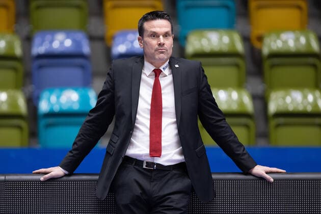 Fraport Skyliners - medi Bayreuth, easyCredit BBL Trainer Raoul Korner (medi Bayreuth). Basketball-Spiel der easyCredit BBL zwischen den Fraport Skyliners und medi Bayreuth am 19. Dezember 2020 in der Fraport-Arena in Frankfurt am Main., Frankfurt am Main Hessen Deutschland Fraport-Arena