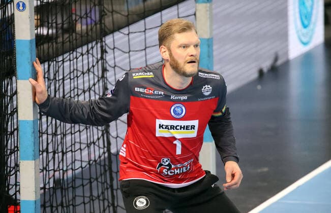 19.12.20 TVB Stuttgart - THW Kiel Deutschland, Stuttgart, 19.12.2020, Handball, DKB Bundesliga, Saison 2020 2021, TVB Stuttgart - THW Kiel: Johannes Bitter (TVB Stuttgart).