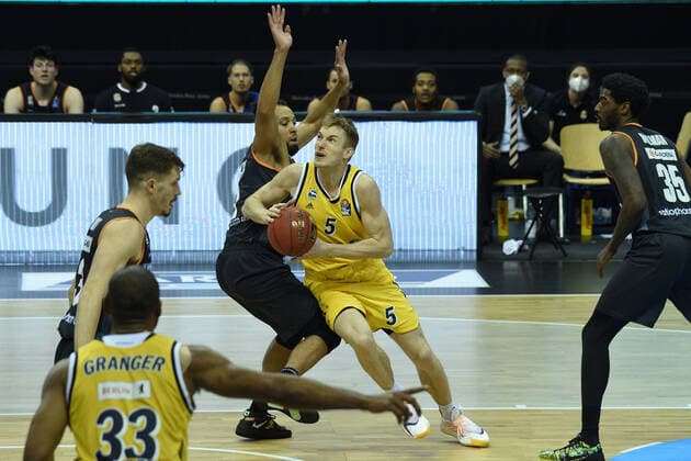 Niels Giffey - Alba, 19.12.2020, BBL, Alba Berlin vs Ratiopharm Ulm, in der Mercedes Benz Arena, GER, Berlin, 19.12.2020, BBL, Alba vs Ulm Berlin Copyright: xUwexKoch xEibner-Pressefotox EP_ukh