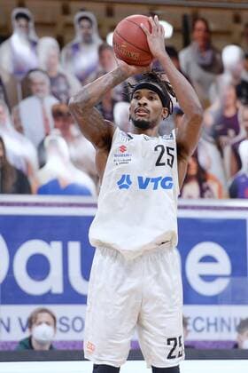Terry Allen (Hamburg Towers) beim Wurf, GER, Basketball, Bundesliga, BBL, BG Goettingen - Hamburg Towers, 20.12.2020, Basketball, Bundesliga, BBL, BG Goettingen -Hamburg Towers, 20.12.2020 Goettingen Copyright: xSippel xEibner-Pressefotox EP_rsl