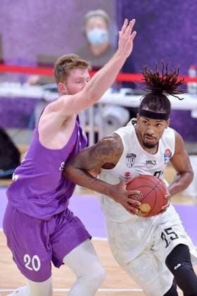 Terry Allen (Hamburg Towers) (am Ball), Will Rayman (BG Goettingen) (L), GER, Basketball, Bundesliga, BBL, BG Goettingen - Hamburg Towers, 20.12.2020, Basketball, Bundesliga, BBL, BG Goettingen -Hamburg Towers, 20.12.2020 Goettingen Copyright: xSippel xEibner-Pressefotox EP_rsl