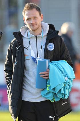 Wiedenbrueck, Deutschland 19. Dezember 2020: Regionalliga West - 2020 2021 - SC Wiedenbrueck vs. SF Lotte Trainer Andy Steinmann (Lotte) Jahnstadion Nordrhein Westfalen Copyright: xFotostandx xBrehmerx