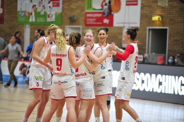 Basketball - DBBL - 08. Spieltag GiroLive Panthers Osnabrück - SNP BasCats USC Heidelberg am 20.12.2020 in der OSC Halle in Osnabrück GiroLive Panthers gewinnen mit 104:79 gegen Heidelberg