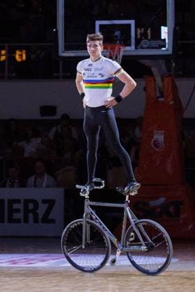 Bamberg, Deutschland 08. Januar 2019: Kunstradfahrer - Lukas Kohl - Brose Arena - 08.01.19 Kunstradfahrer Lukas Kohl (GER) Kunstradfahrer - Lukas Kohl - Brose Arena - 08.01.19