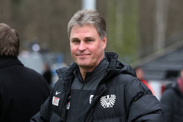 Grossaspach, Deutschland 12. Dezember 2015: 3.Liga - 15 16 - SG Sonnenhof Grossaspach vs. SC Preussen Muenster Ralf Loose (SC Preussen Muenster) Aktion . Einzelbild . Portrait Gesicht 3.Liga - 15 16 - SG Sonnenhof Grossaspach vs. SC Preussen Muenster
