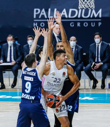 MATCH Jornada 16 Euroleague Masculino Madrid Real Madrid vs Alba Berlin Edy Tavares Jonas Mattisseck Johannes Thiemann Madrid Madrid Spain Baloncesto Copyright: xAlbaxPachecox