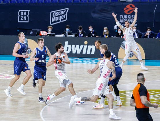 MATCH Jornada 16 Euroleague Masculino Madrid Real Madrid vs Alba Berlin Sergio Llull Luke Sikma Malte Delow Madrid Madrid Spain Baloncesto Copyright: xAlbaxPachecox