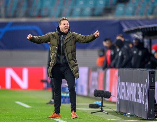 Leipzigs Trainer Julian Nagelsmann - Schlussjubel nach dem Sieg 8. Dezember 2020: Leipzig, Red Bull Arena: Fussball UEFA Champions League, 6. Spieltag: RB Leipzig - Manchester United, ManU 3:2 RB Leipzig - Manchester United