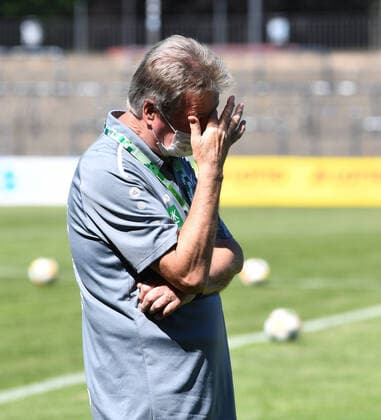 Fussball, Frauen, Saison 2019 2020, DFB-Pokal (Viertelfinale), 1. FFC Turbine Potsdam - SGS Essen (1:3), Präsident Rolf Kutzmutz (Turbine Potsdam), Enttäuschung nach Abpfiff, 03.06. 2020, Copyright: xMatthiasxKochx