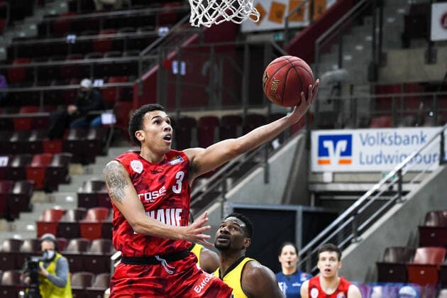 Tyson Ward (s. Oliver Wuerzburg) am Korb, GER, MHP Riesen Ludwigsburg vs. s.Oliver Wuerzburg, 27.12.2020, 9. Spieltag easycredit Basketball Bundesliga, Spielzeit 2020 2021. GER, MHP Riesen Ludwigsburg vs. s.Oliver Wuerzburg, 27.12.2020, 9. Spieltag easycredit Basketball Bundesliga, Spielzeit 2020 2021. Ludwigsburg Copyright: xMemmlerx Eibner-Pressefotox EP_mmr