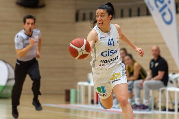 Eilidh Simpson (41, GISA Lions SV Halle) GISA Lions SV Halle vs. inexio Royals aus Saarlouis Basketball - 1. Bundesliga - ERDGAS Sportarena Halle (Saale) 27.12.2020 Foto: Holger John Sachsen-Anhalt Deutschland