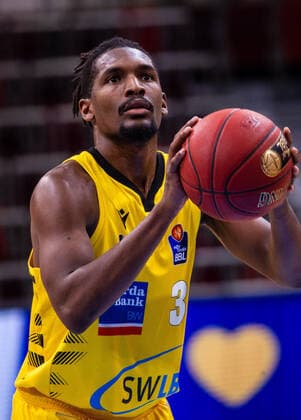 Jaleen Smith (MHP RIESEN Ludwigsburg 3) ; 1. Basketball Bundesliga: MHP RIESEN Ludwigsburg - S.Oliver Wuerzburg am 27.12.2020 in Ludwigsburg (MHPArena), Baden-Wuerttemberg, Deutschland . 27.12.20 Basketball , 27.12.2020, (Deutschland)